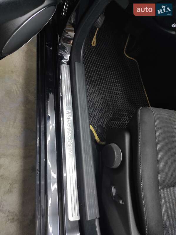 Седан Mercedes-Benz C-Class 2011 в Одесі