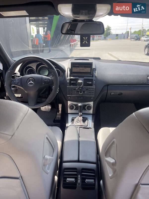 Седан Mercedes-Benz C-Class 2010 в Тернополі