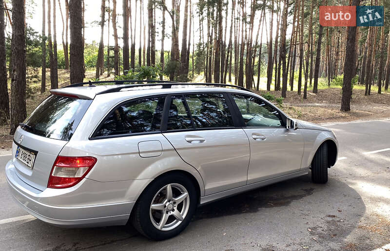 Универсал Mercedes-Benz C-Class 2009 в Полтаве