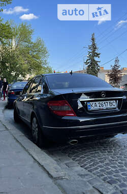 Седан Mercedes-Benz C-Class 2009 в Киеве