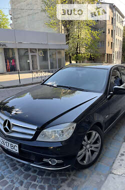 Седан Mercedes-Benz C-Class 2009 в Киеве