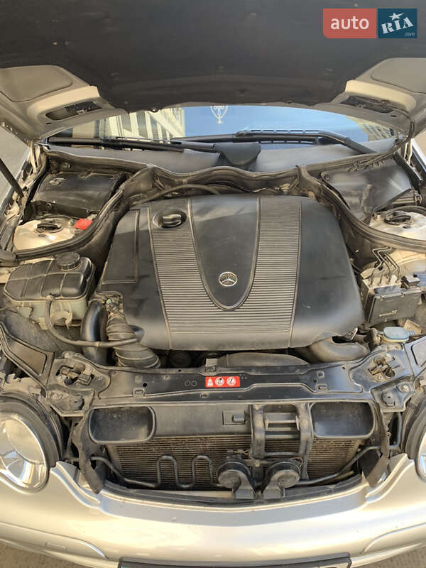 Седан Mercedes-Benz C-Class 2005 в Одесі