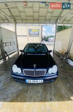 Седан Mercedes-Benz C-Class 2003 в 