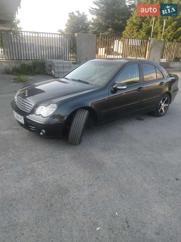 Седан Mercedes-Benz C-Class 2006 в Львове