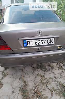 Седан Mercedes-Benz C-Class 1999 в Киеве