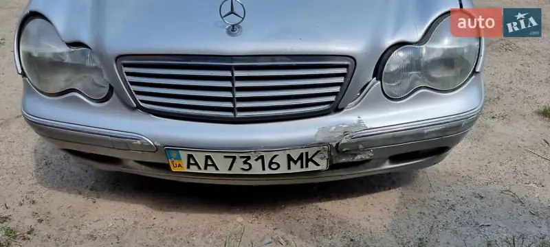 Mercedes-Benz C-Class 2002 VIN WDB2030811F340949 фото оголошення 4 з 48