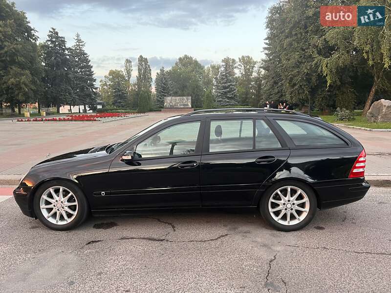 Универсал Mercedes-Benz C-Class 2003 в Миргороде