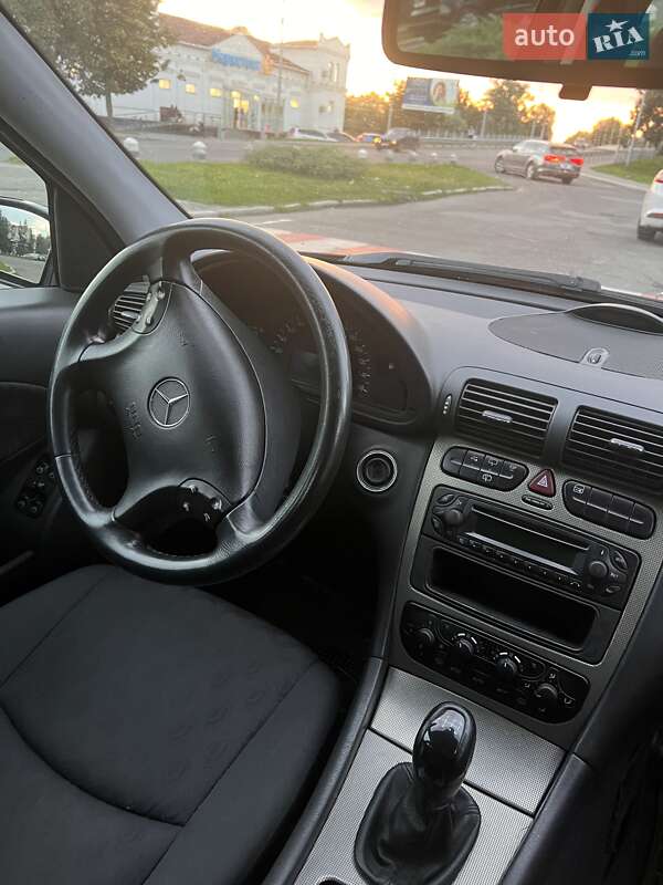 Универсал Mercedes-Benz C-Class 2003 в Миргороде