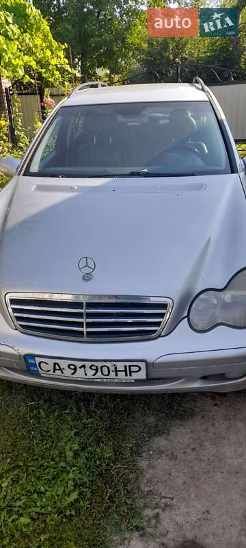 Универсал Mercedes-Benz C-Class 2002 в Умани