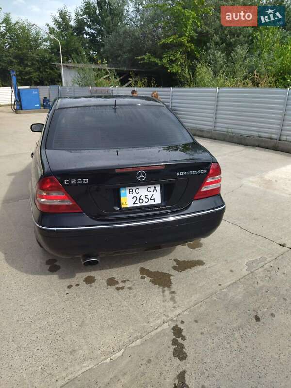 Седан Mercedes-Benz C-Class 2005 в Бориславі