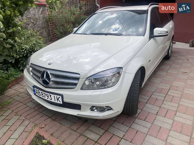 Универсал Mercedes-Benz C-Class 2010 в Виннице