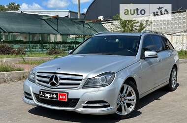 Универсал Mercedes-Benz C-Class 2011 в Киеве