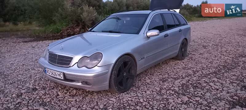 Mercedes-Benz C-Class 2003