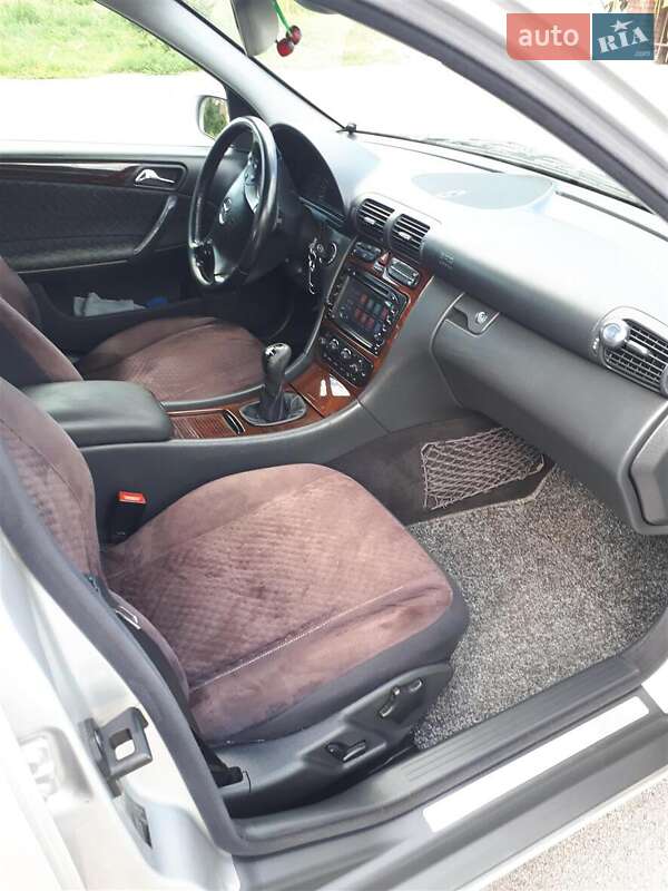 Универсал Mercedes-Benz C-Class 2002 в Новомиргороде фото 27 Универсал Mercedes-Benz C-Class 2002 в Новомиргороде
