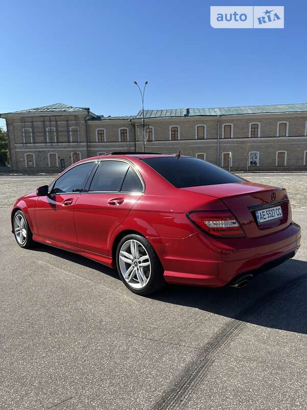 Седан Mercedes-Benz C-Class 2013 в Харкові