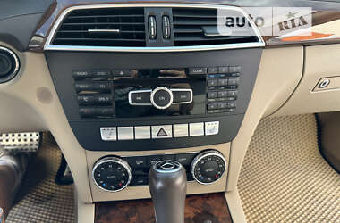 Седан Mercedes-Benz C-Class 2013 в 