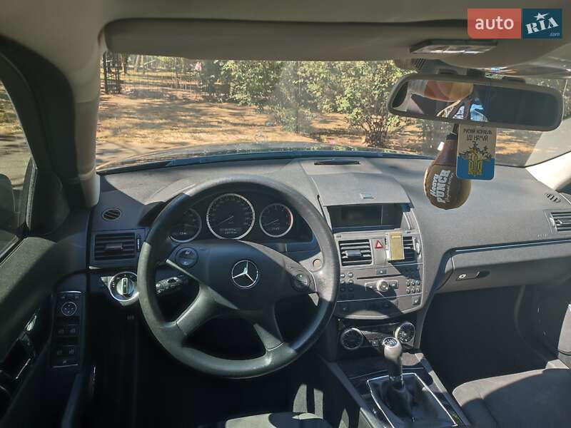 Универсал Mercedes-Benz C-Class 2010 в Одессе фото 3 Универсал Mercedes-Benz C-Class 2010 в Одессе
