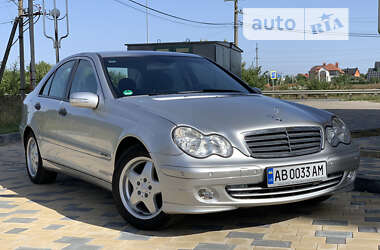 Седан Mercedes-Benz C-Class 2004 в 