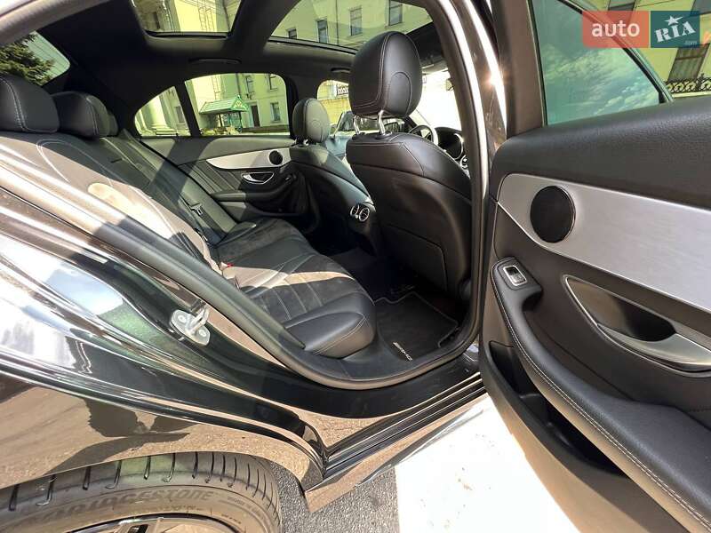 Седан Mercedes-Benz C-Class 2020 в Киеве