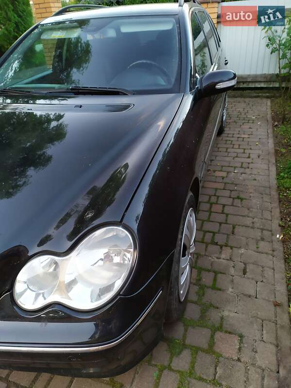 Универсал Mercedes-Benz C-Class 2006 в Львове