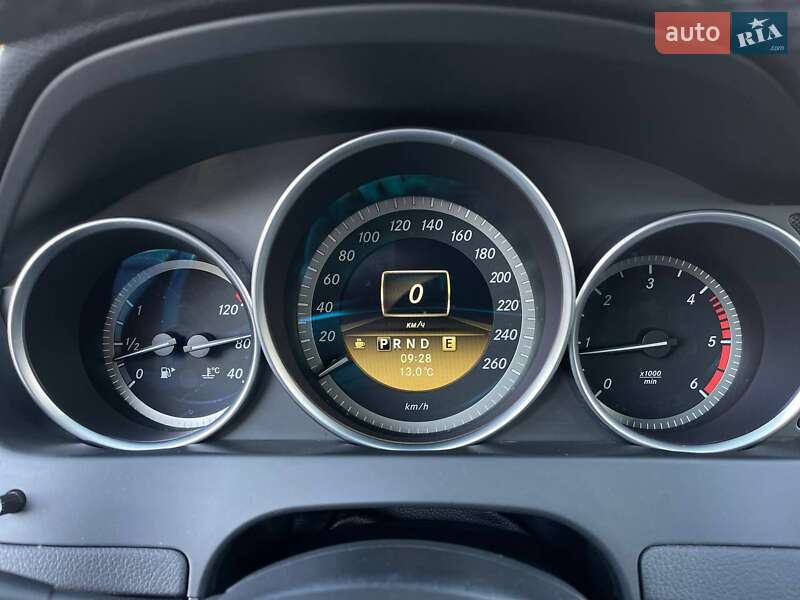 Універсал Mercedes-Benz C-Class 2011 в Луцьку