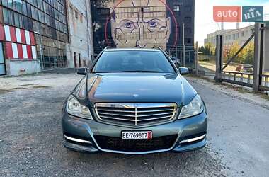 Универсал Mercedes-Benz C-Class 2011 в Луцке