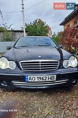 Универсал Mercedes-Benz C-Class 2006 в Перечине