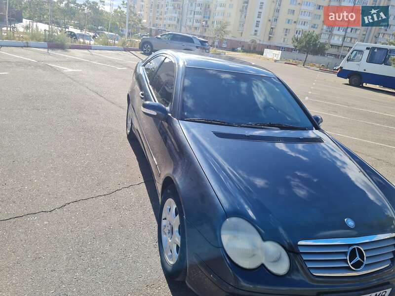 Mercedes-Benz C-Class 2003