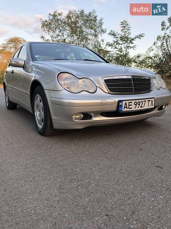 Седан Mercedes-Benz C-Class 2003 в Покровском