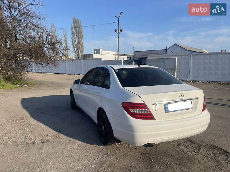 Седан Mercedes-Benz C-Class 2013 в Киеве