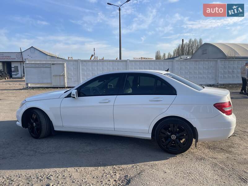 Седан Mercedes-Benz C-Class 2013 в Киеве