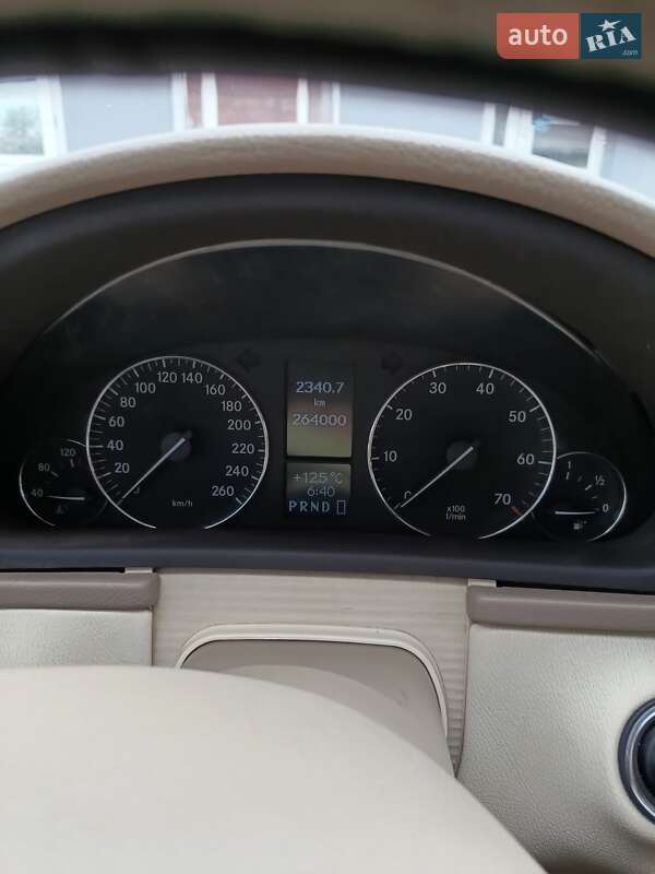 Седан Mercedes-Benz C-Class 2005 в Рокитному