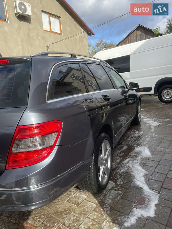 Универсал Mercedes-Benz C-Class 2008 в Сваляве