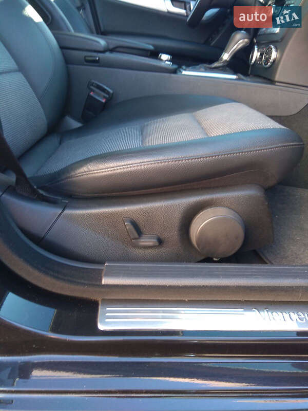 Універсал Mercedes-Benz C-Class 2014 в Вінниці
