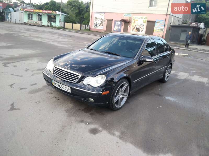 Седан Mercedes-Benz C-Class 2005 в Бориславе