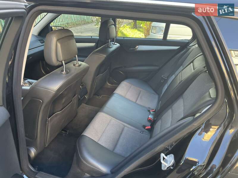 Универсал Mercedes-Benz C-Class 2010 в Стрые фото 12 Универсал Mercedes-Benz C-Class 2010 в Стрые