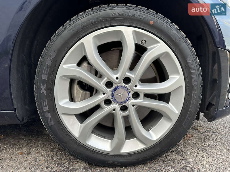 Седан Mercedes-Benz C-Class 2016 в Киеве