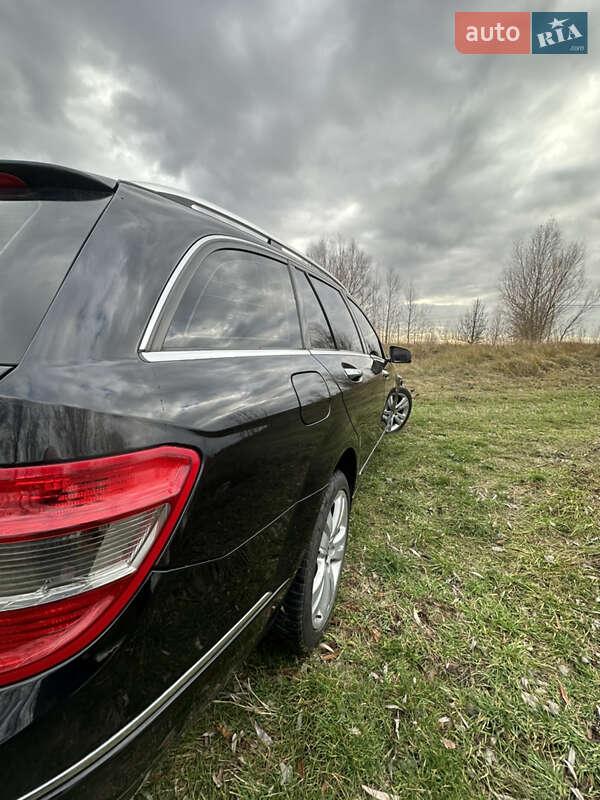 Универсал Mercedes-Benz C-Class 2008 в Киеве