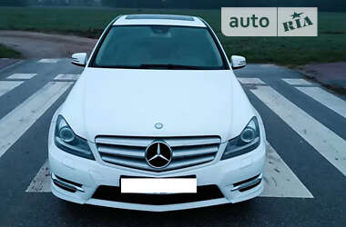 Седан Mercedes-Benz C-Class 2014 в Івано-Франківську