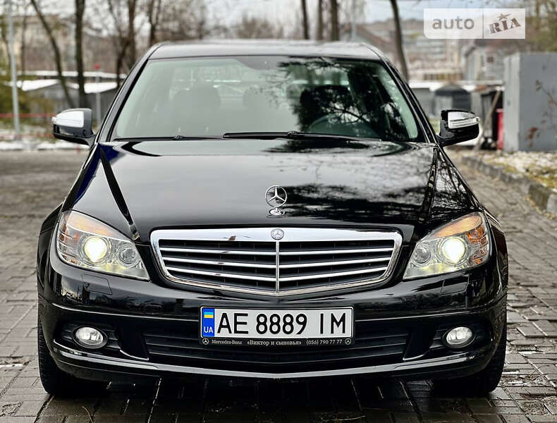 Седан Mercedes-Benz C-Class 2008 в Днепре