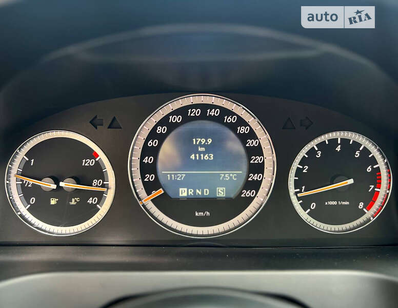 Седан Mercedes-Benz C-Class 2008 в Днепре