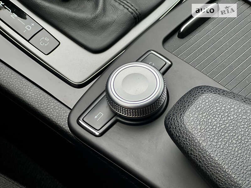 Седан Mercedes-Benz C-Class 2008 в Днепре