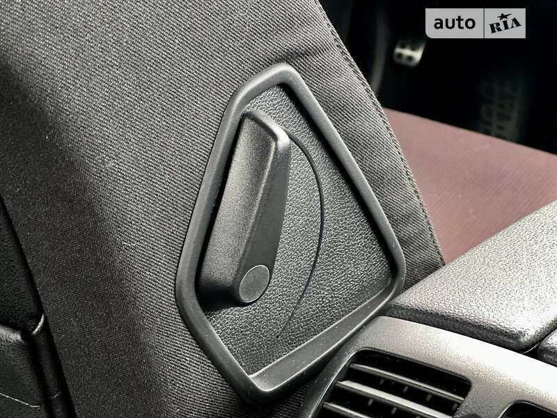 Седан Mercedes-Benz C-Class 2008 в Днепре