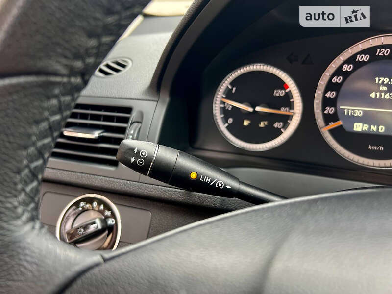 Седан Mercedes-Benz C-Class 2008 в Днепре