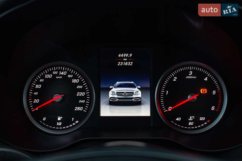 Универсал Mercedes-Benz C-Class 2016 в Львове
