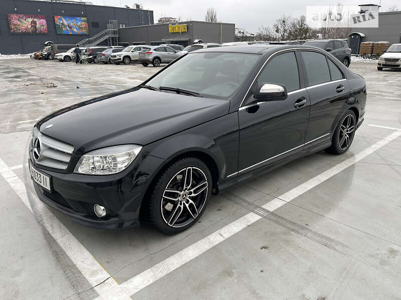 Купить Mercedes-Benz C-Класс III (W204) с пробегом по цене от 650 000  рублей - более 233 б/у Мерседес-Бенц Ц-класс III (W204) на Авто.ру