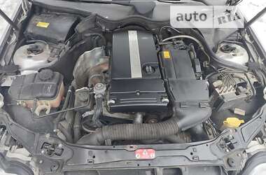 Универсал Mercedes-Benz C-Class 2002 в 