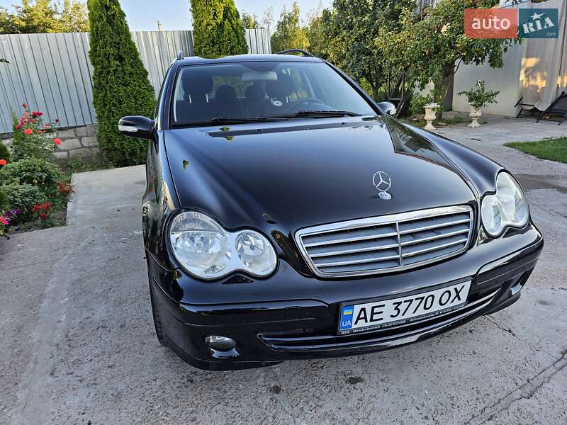Mercedes-Benz C-Class 2006