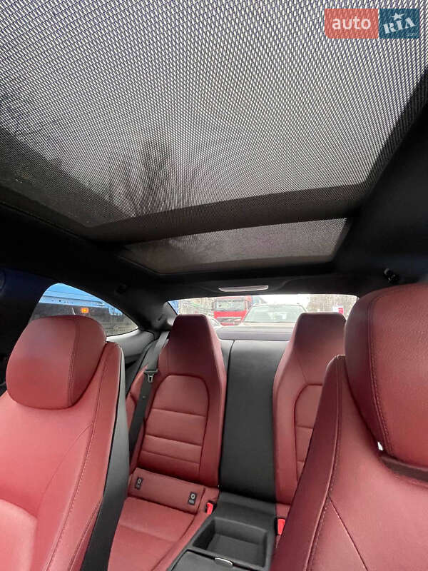 Купе Mercedes-Benz C-Class 2011 в Киеве