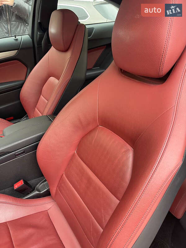 Купе Mercedes-Benz C-Class 2011 в Киеве